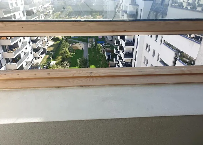Cozy Bright Penthouse Close To U1 And U6 Metros Διαμέρισμα Βιέννη