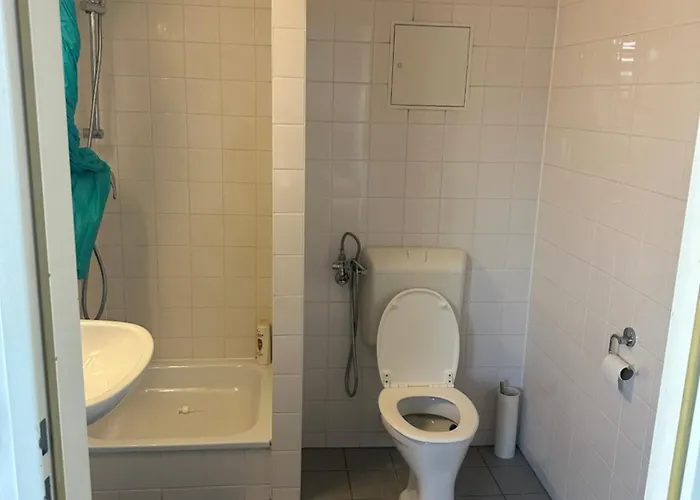 Cozy Bright Penthouse Close To U1 And U6 Metros * Βιέννη